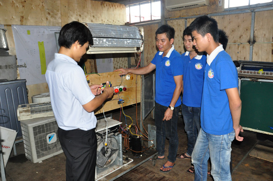Dạy nghề Điện Lạnh tại Hà Nội - Cơ hội học nghề cho các bạn trẻ